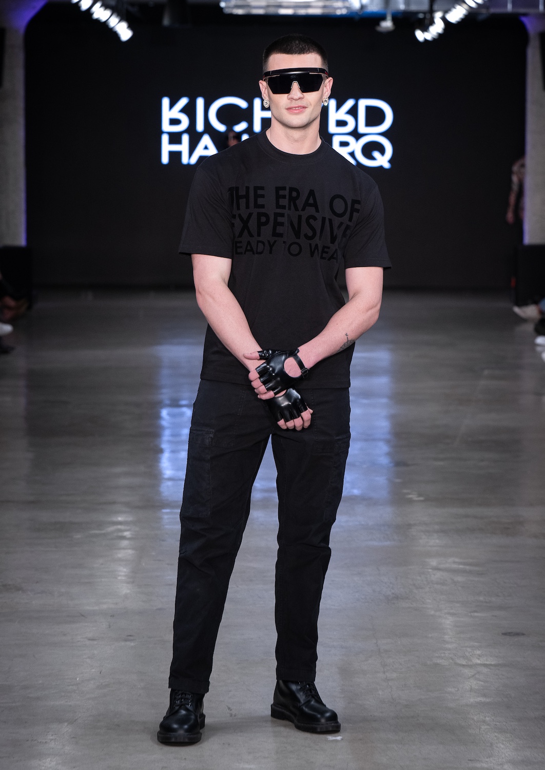 LOS ANGELES, CALIFORNIA - OCTOBER 18: A model walks the runway at the Richard Hallmarq show during Los Angeles Fashion Week Powered By Art Hearts Fashion at The New Mart on October 18, 2025 in Los Angeles, California. (Photo by Mark Gunter/Getty Images for Art Hearts Fashion)