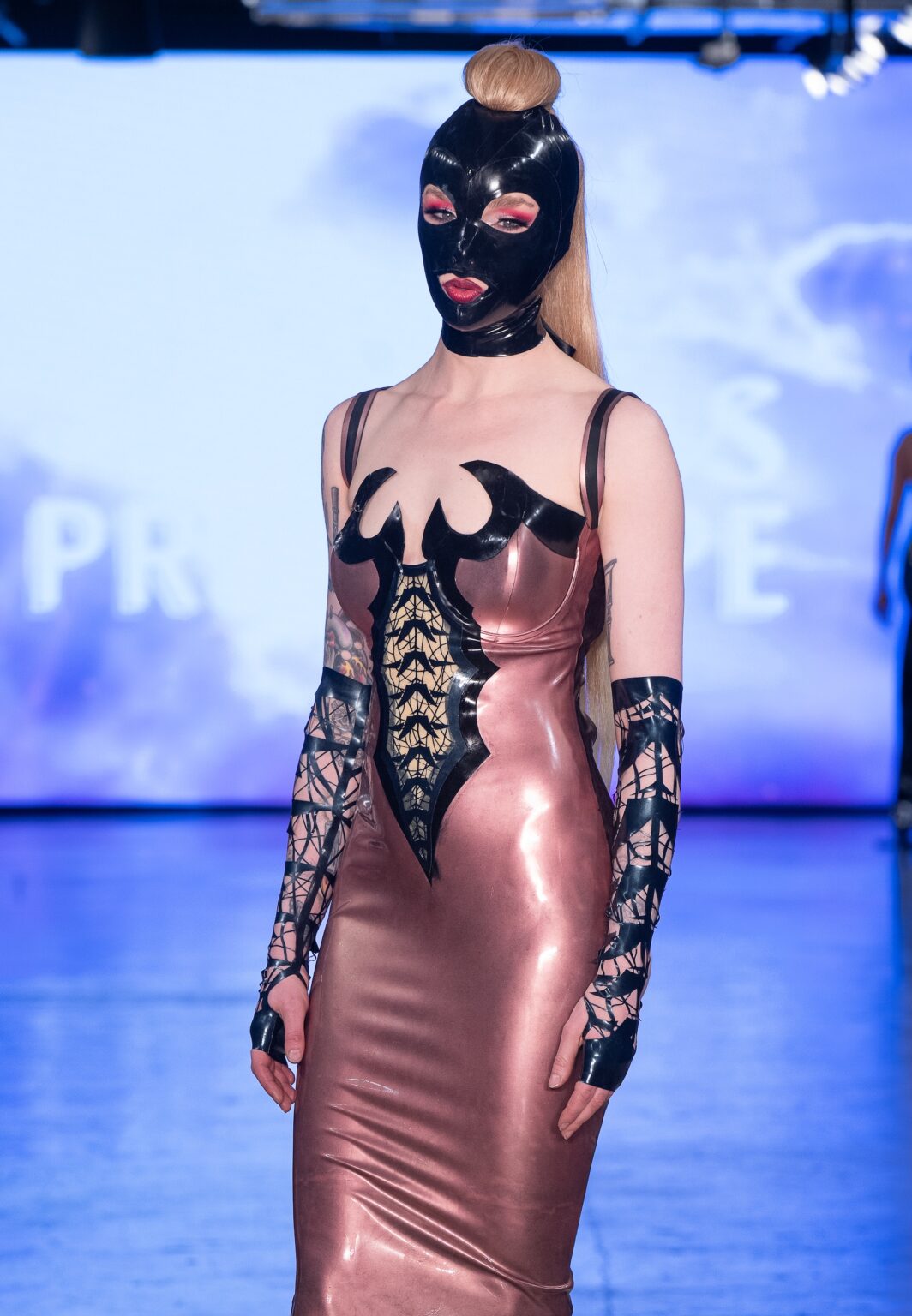 LOS ANGELES, CALIFORNIA - OCTOBER 18: A model walks the runway at the Venus Prototype show during Los Angeles Fashion Week Powered By Art Hearts Fashion at The New Mart on October 18, 2025 in Los Angeles, California. (Photo by Mark Gunter/Getty Images for Art Hearts Fashion)